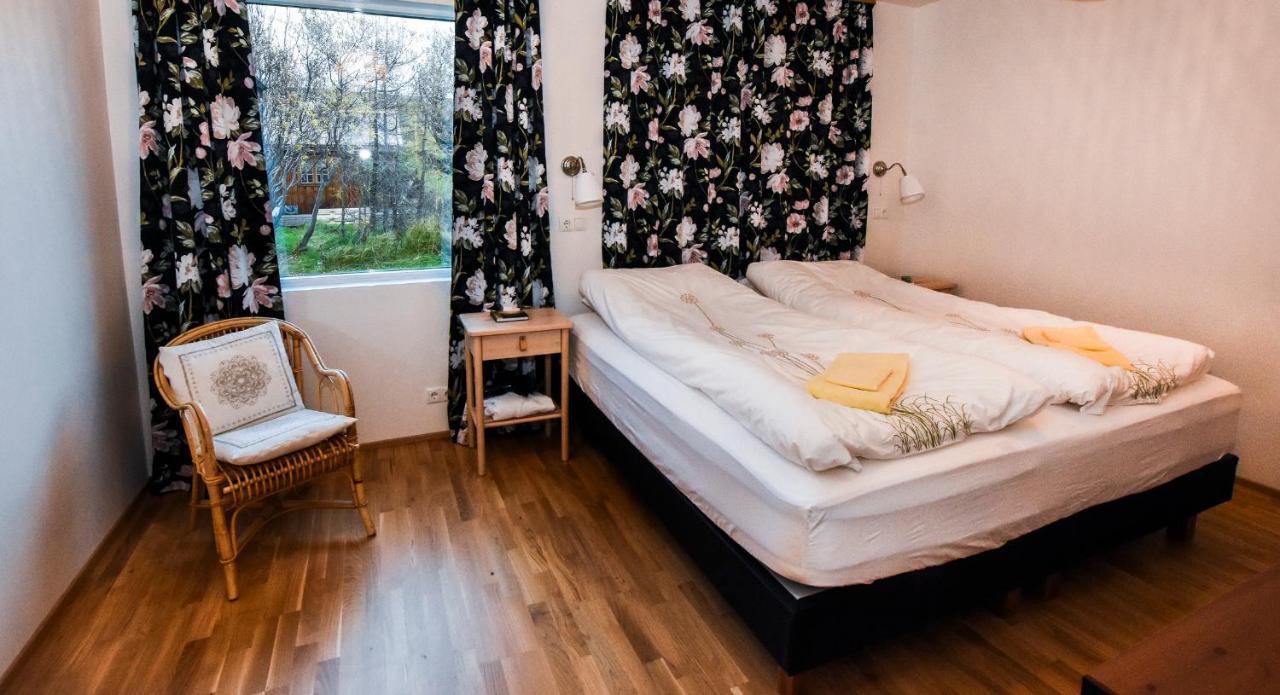 Tunfifill Guesthouse - Free Hot Tub And Sauna, Cozy And Quiet Hvammstangi Exterior photo