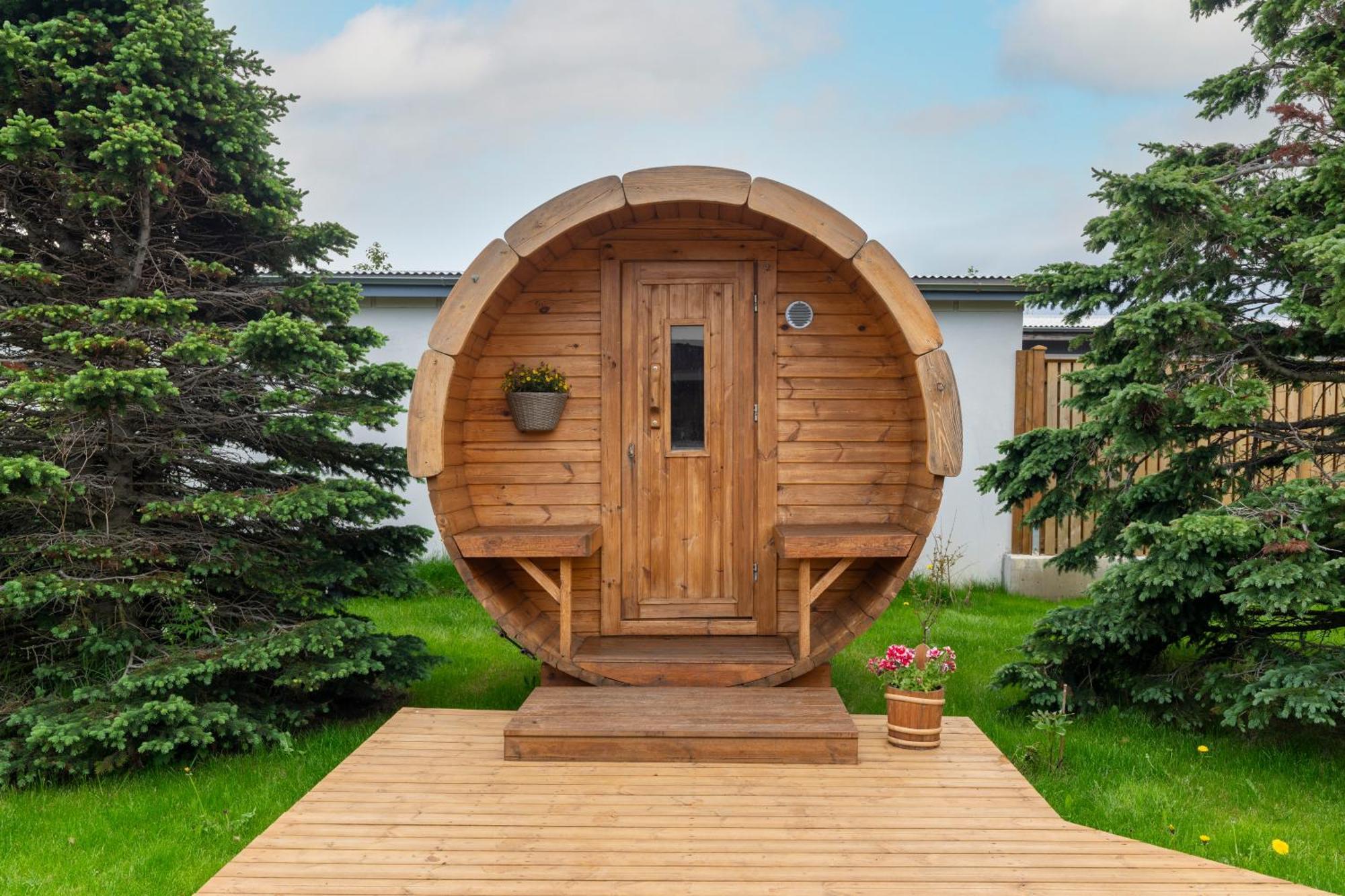 Tunfifill Guesthouse - Free Hot Tub And Sauna, Cozy And Quiet Hvammstangi Exterior photo