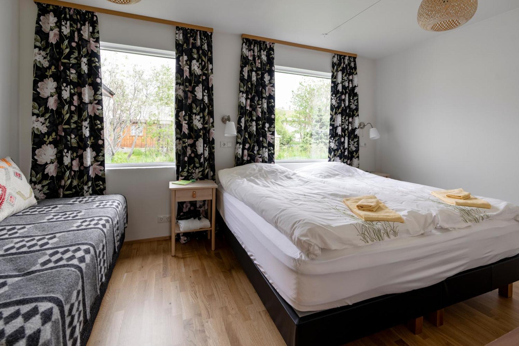 Tunfifill Guesthouse - Free Hot Tub And Sauna, Cozy And Quiet Hvammstangi Exterior photo